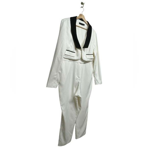 LAVISH ALICE White Cropped Blazer Jumpsuit With Black Lapel 14 - Picture 7 of 14